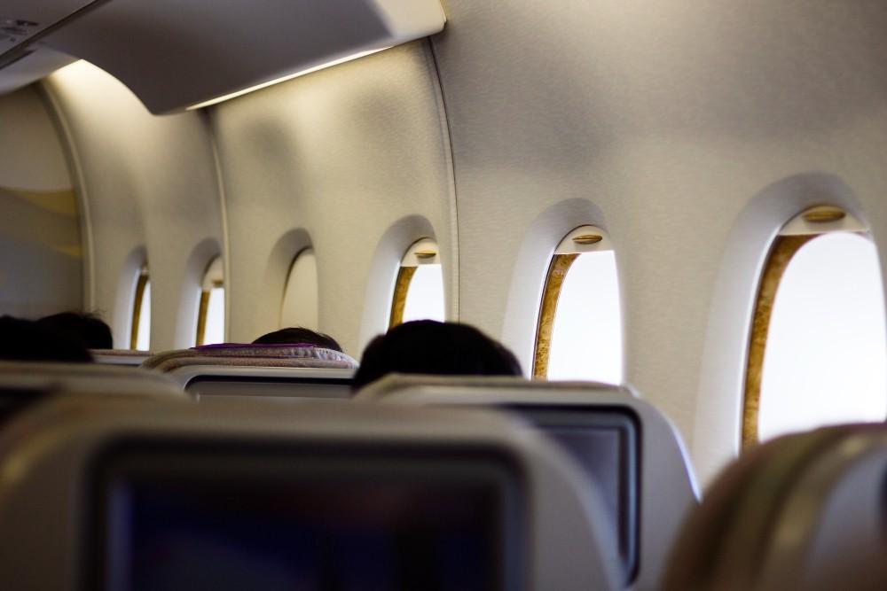 Save up to $80 on last-minute domestic flights across the USA. Call now and lock in exclusive phone-only fares before they're gone!